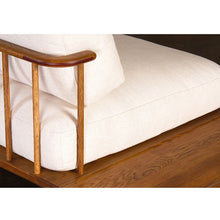 Load image into Gallery viewer, Distrikt Sofa