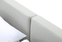 Load image into Gallery viewer, Japanese Style Platform Bed Queen Size