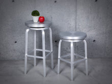 Load image into Gallery viewer, Miller-C Swivel 24&quot; Counter Stool Matte Aluminum