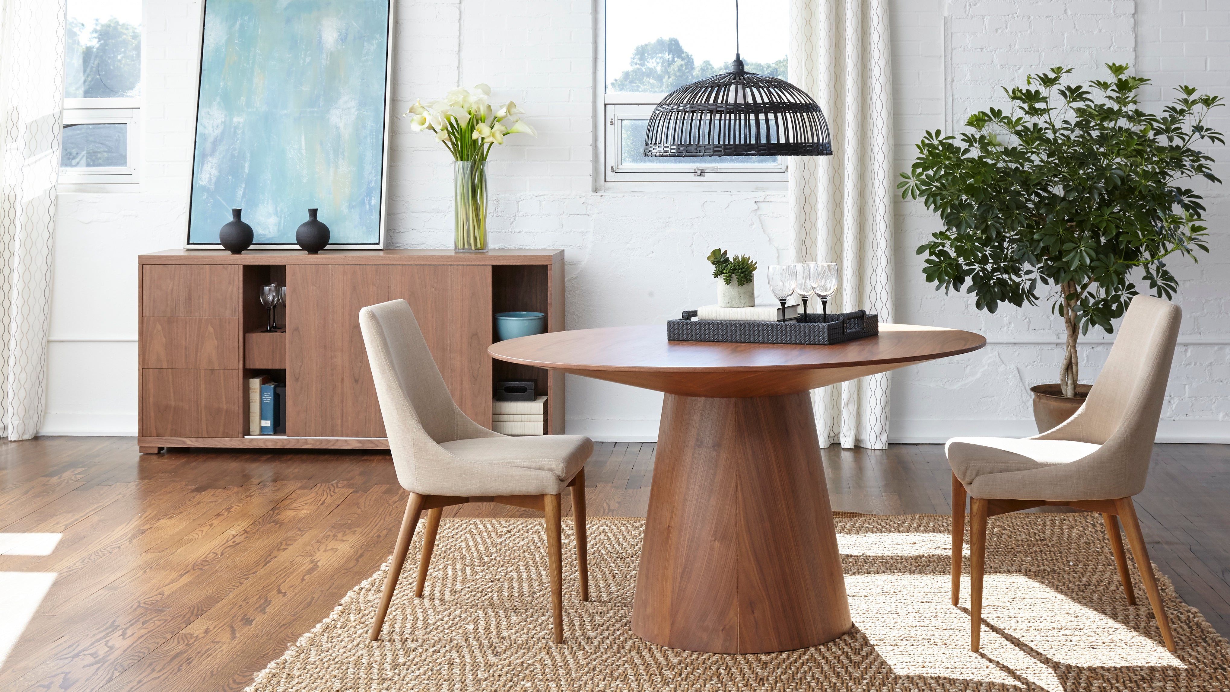 Seamus 53" Round Dining Table