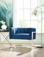 Load image into Gallery viewer, Magnolia Velvet Chair