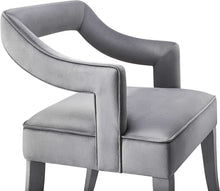 Load image into Gallery viewer, Tiffany Velvet Chair
