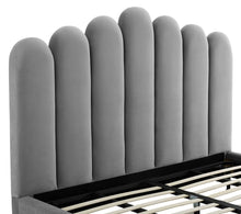 Load image into Gallery viewer, Celine Velvet Bed in Queen By Inspire Me! Home Decor