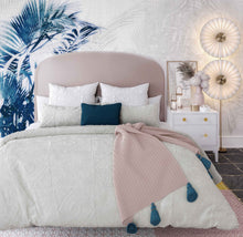 Load image into Gallery viewer, Vivi Velvet Bed in Queen