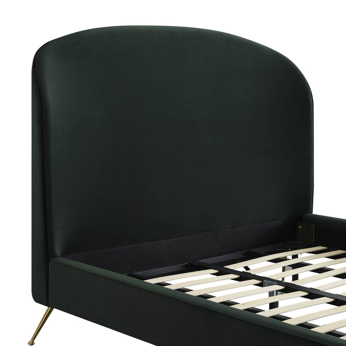 Vivi Velvet Bed in Queen