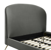 Load image into Gallery viewer, Vivi Velvet Bed in Queen