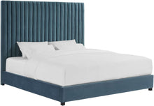 Load image into Gallery viewer, Arabelle Bed in King