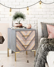 Load image into Gallery viewer, Quinn Side Table