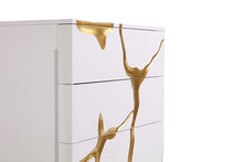 Load image into Gallery viewer, Paramount Chest With Gold Accents